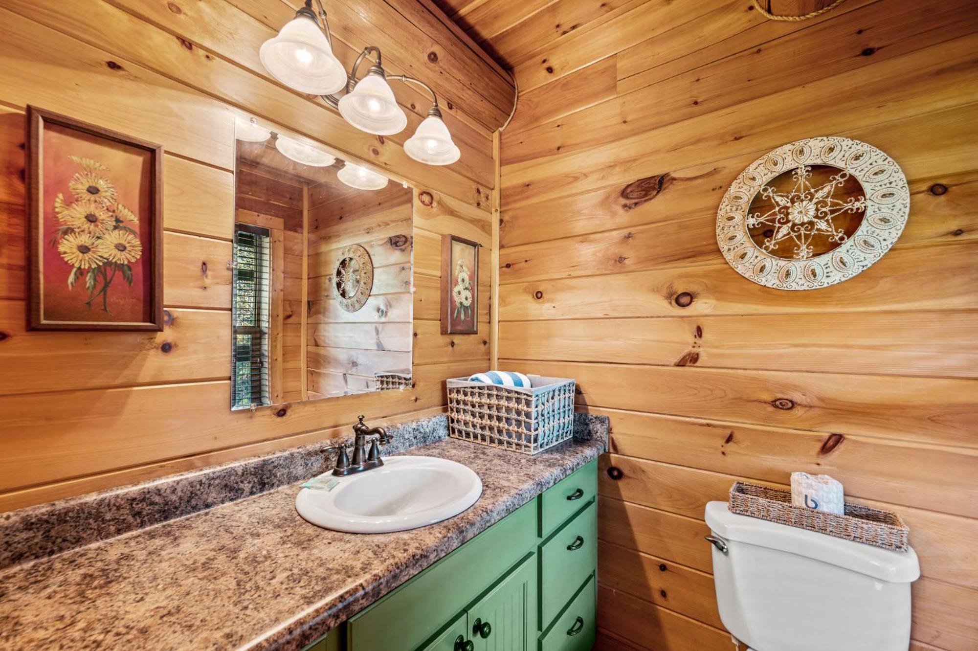 Relaxation Retreat - Pickleball Cabin - Wi-Fi, Fire Pit With Bar, Ev, Game Room, Hot Tub, Pool Access - Mins To Pf Sevierville Esterno foto