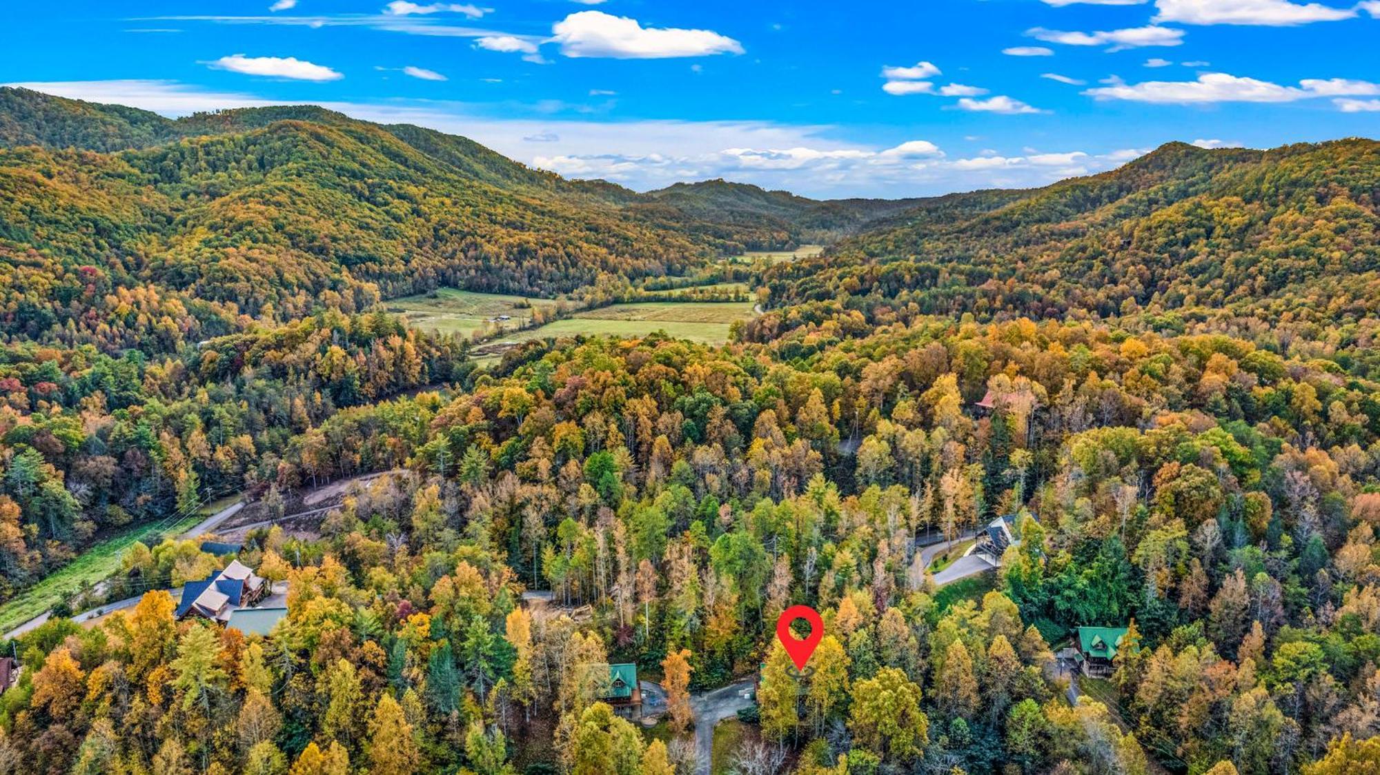 Relaxation Retreat - Pickleball Cabin - Wi-Fi, Fire Pit With Bar, Ev, Game Room, Hot Tub, Pool Access - Mins To Pf Sevierville Esterno foto