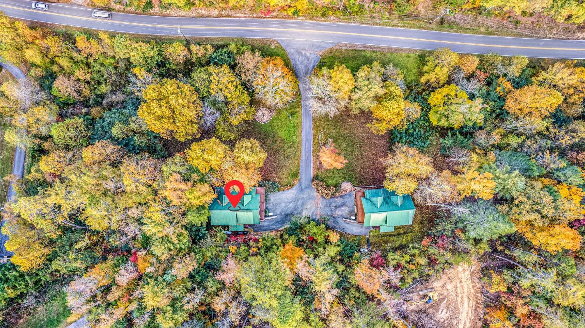 Relaxation Retreat - Pickleball Cabin - Wi-Fi, Fire Pit With Bar, Ev, Game Room, Hot Tub, Pool Access - Mins To Pf Sevierville Esterno foto