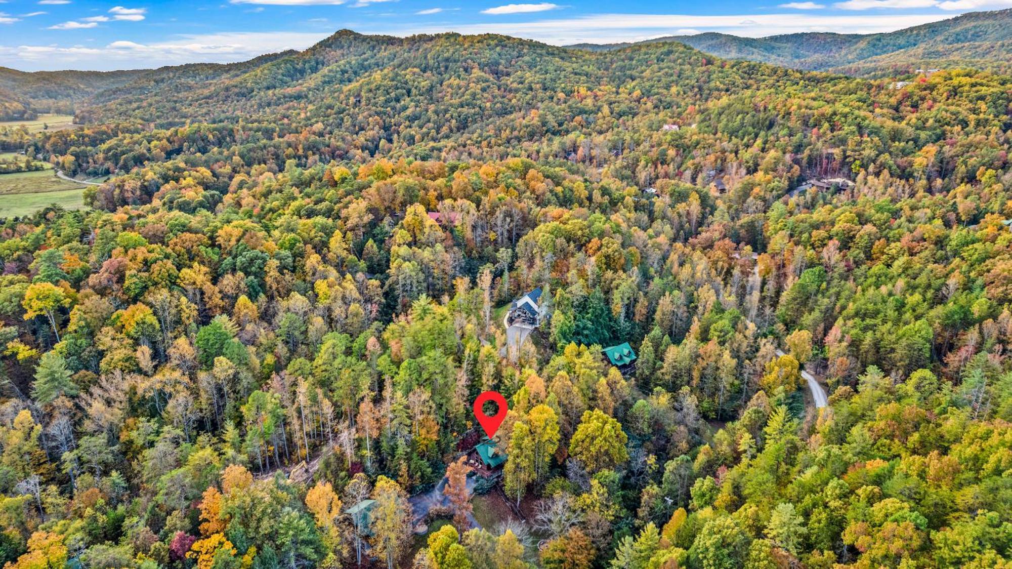 Relaxation Retreat - Pickleball Cabin - Wi-Fi, Fire Pit With Bar, Ev, Game Room, Hot Tub, Pool Access - Mins To Pf Sevierville Esterno foto
