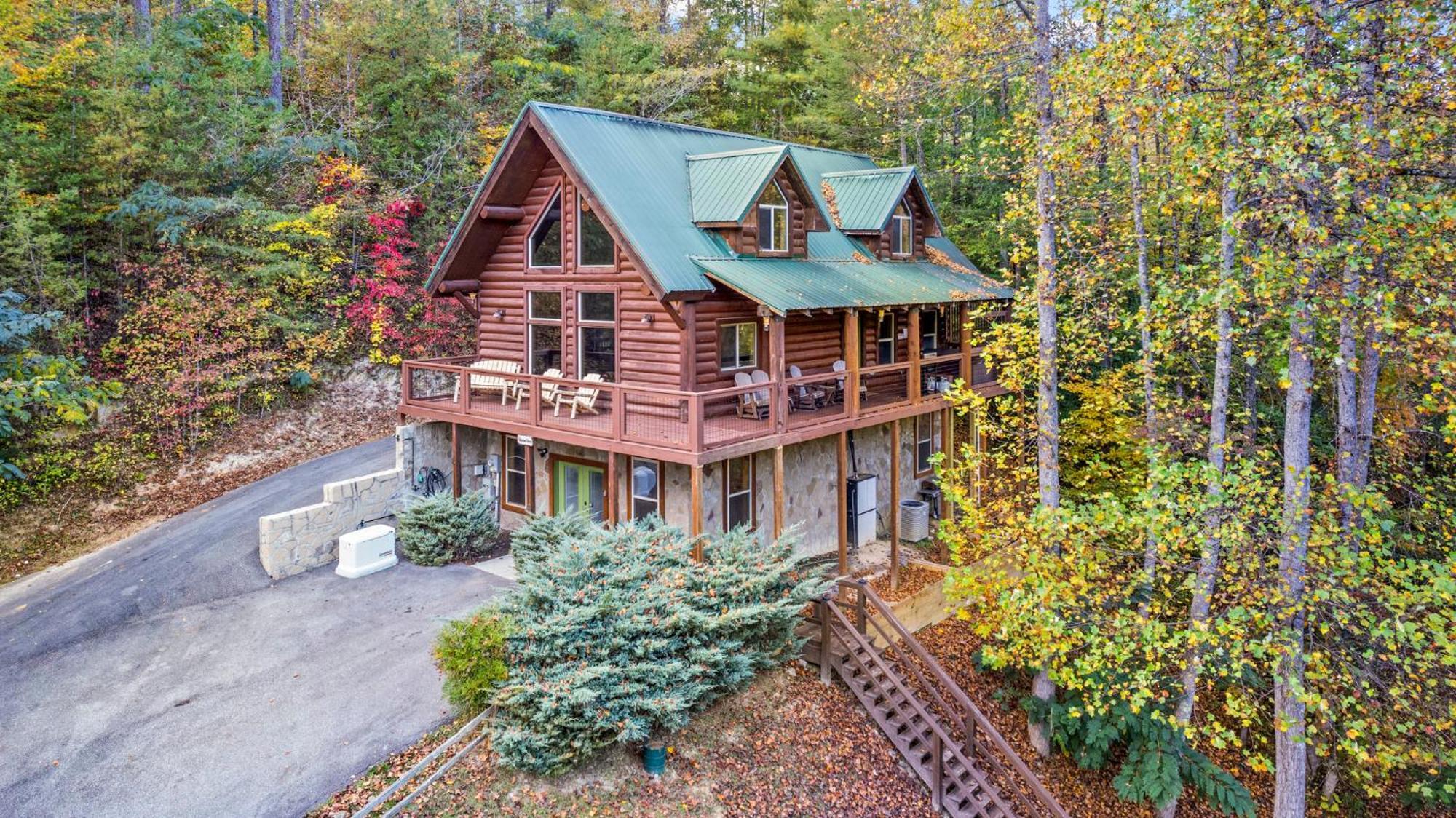 Relaxation Retreat - Pickleball Cabin - Wi-Fi, Fire Pit With Bar, Ev, Game Room, Hot Tub, Pool Access - Mins To Pf Sevierville Esterno foto